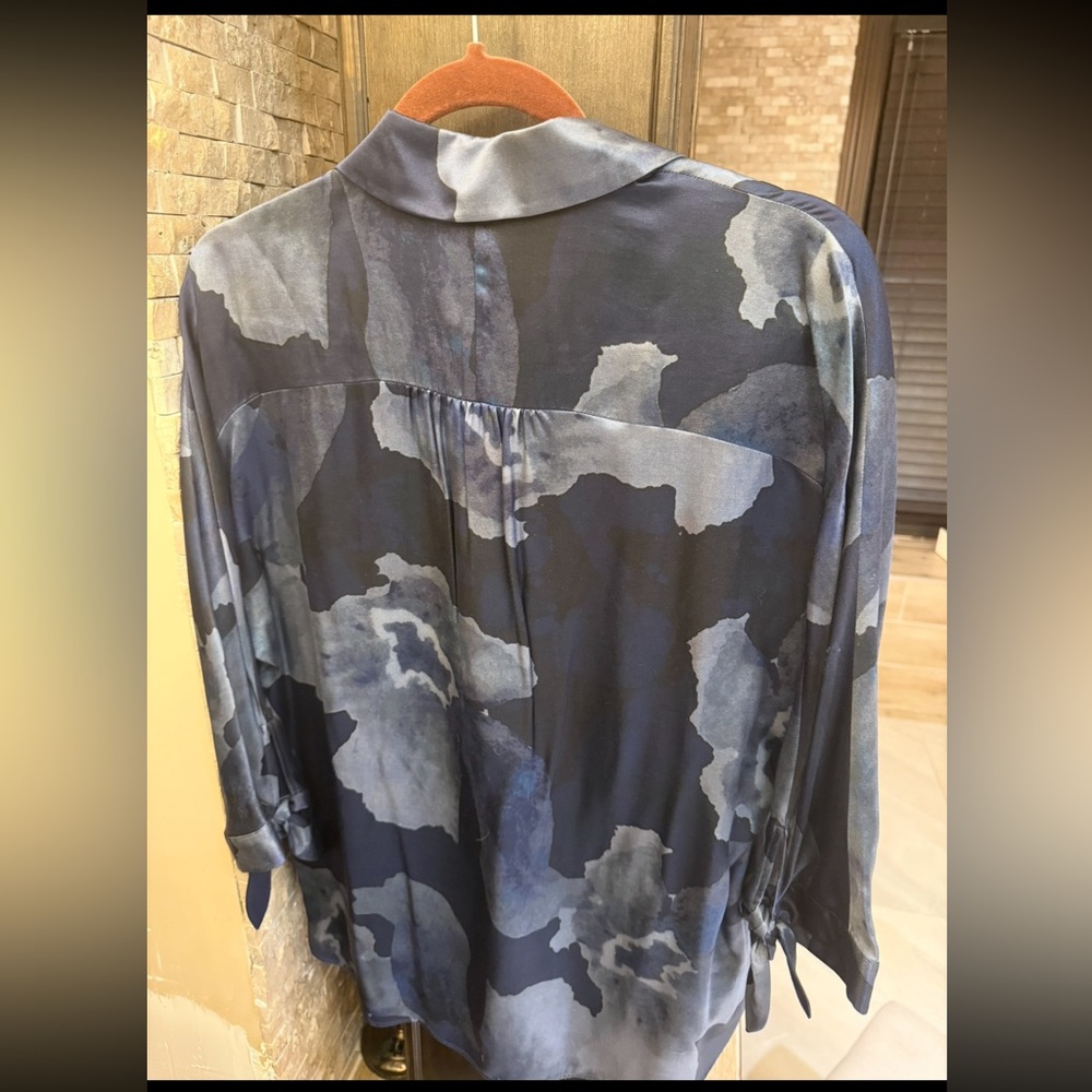Armani Private Collection Blue and Gray Patterned Top